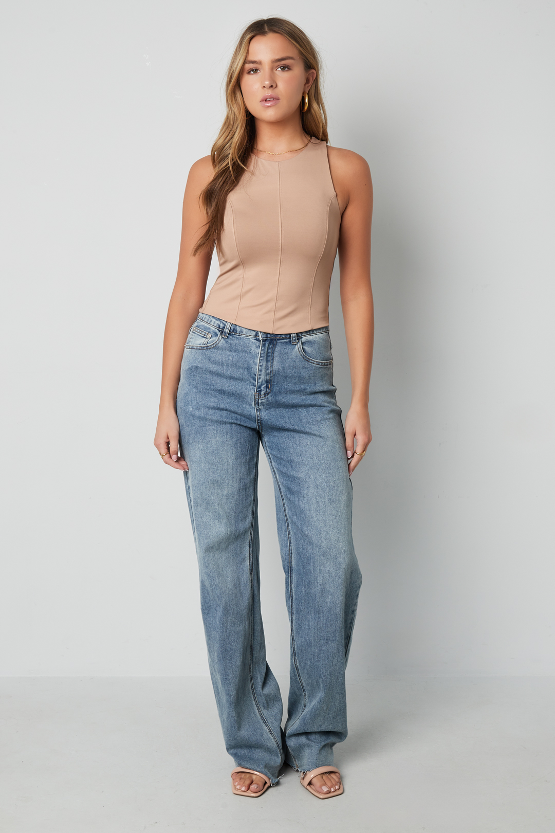 Sporty sleeveless top basic 001 h5Picture5