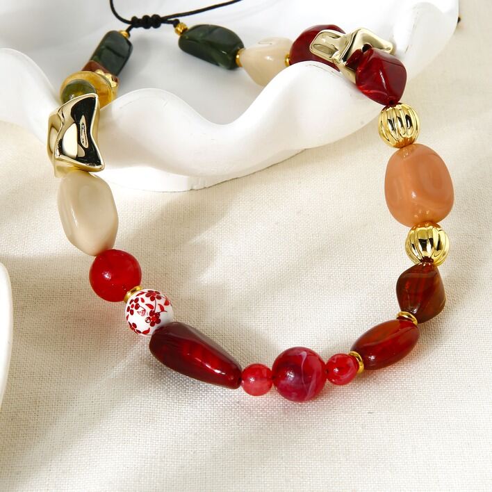 1 Piece Retro Irregular Shape Acrylic Beaded Necklace thumbnail 2