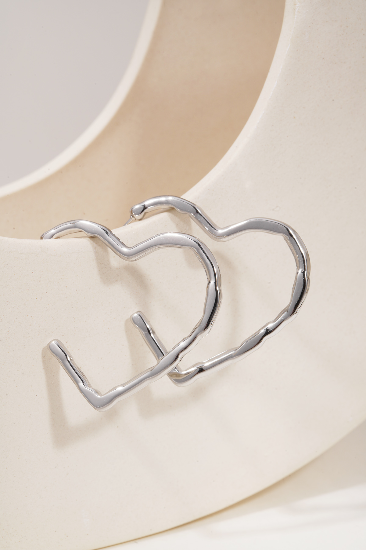 Big heart hoop earrings thumbnail 4