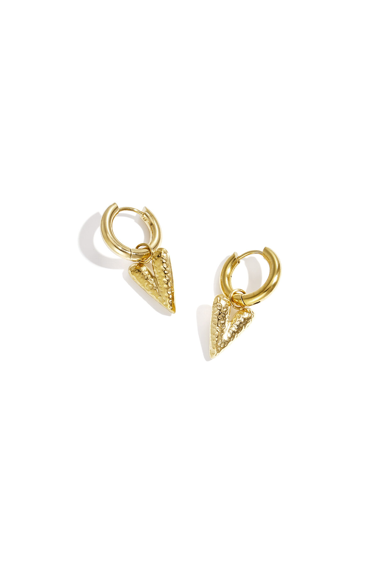 Earrings with structured hanging heart 2