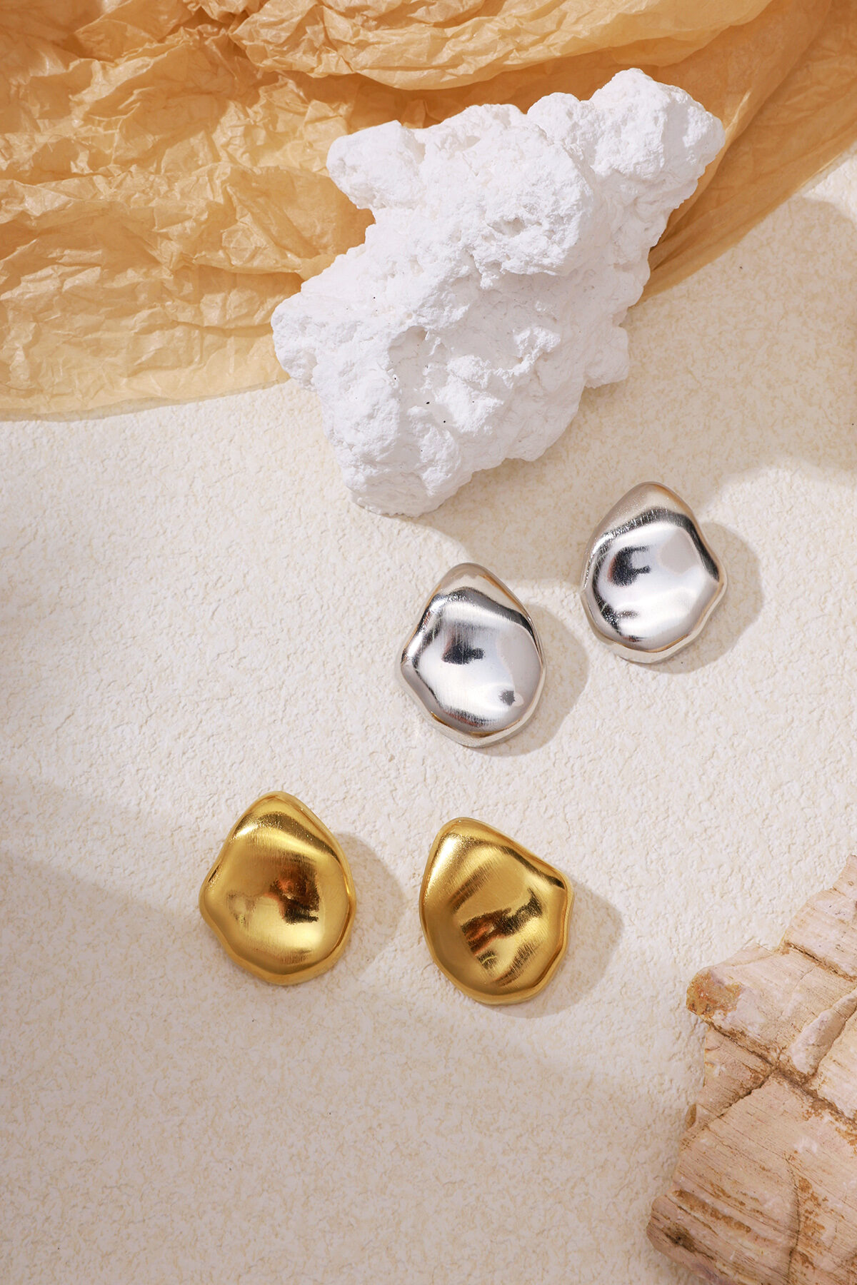 Essence earrings thumbnail 4