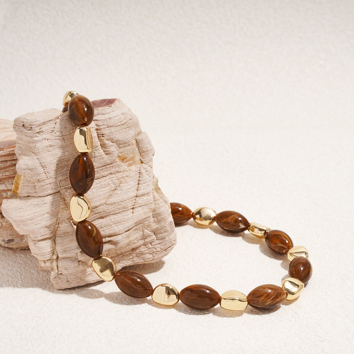 1 Piece Retro Irregular Shape Resin Beaded Necklace thumbnail 4