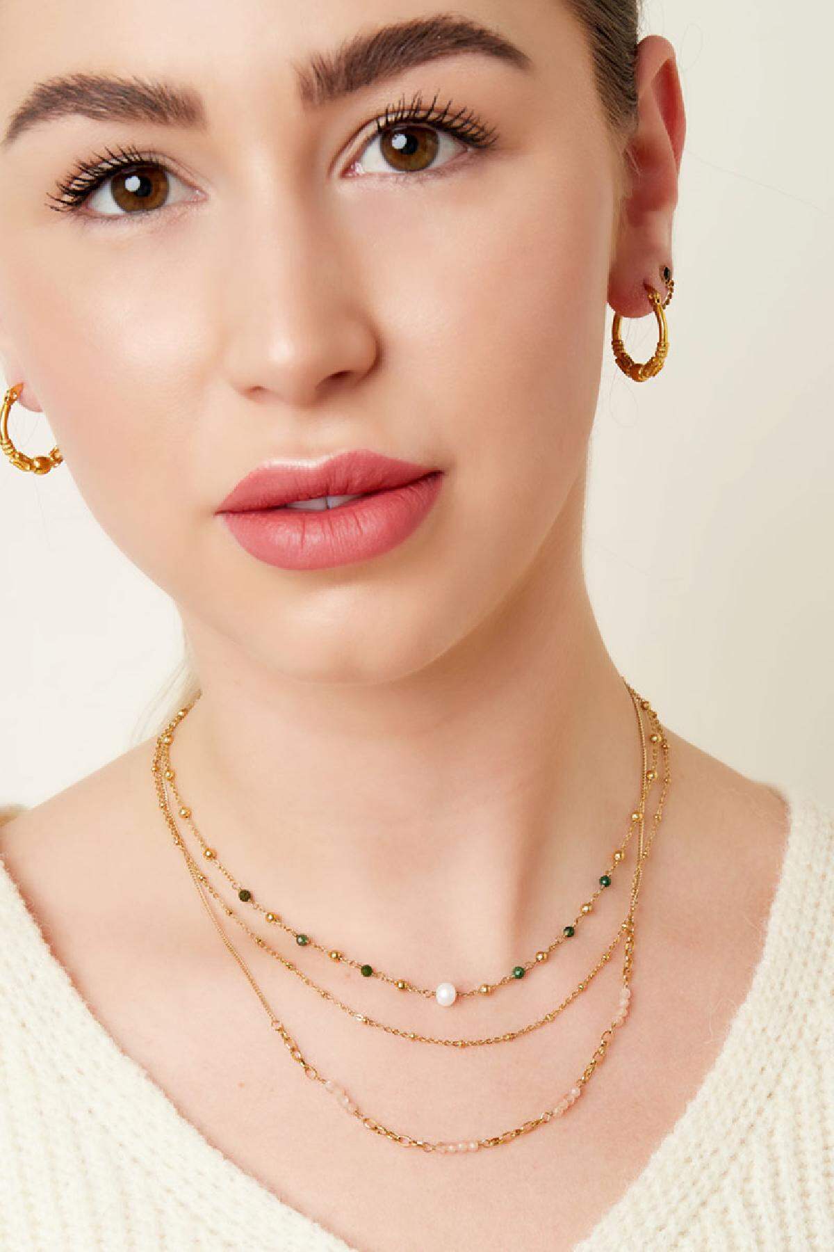 Necklace with small pearls and stone beads