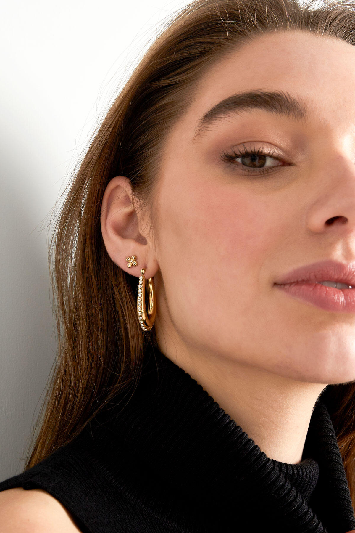 drop shaped earrings with stones thumbnail 2