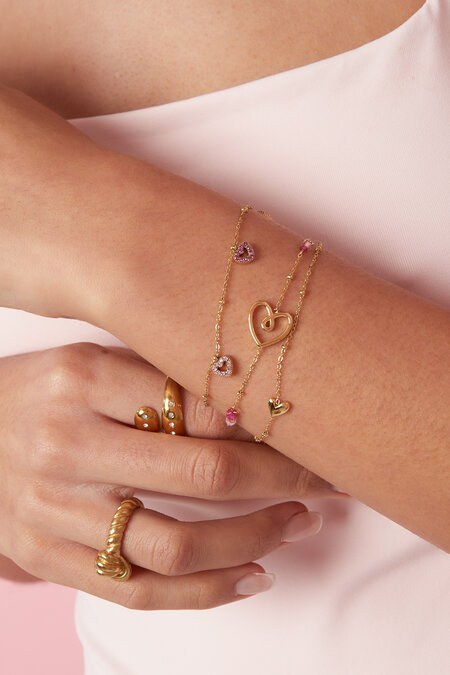 Bracelet with pink stones in hearts
