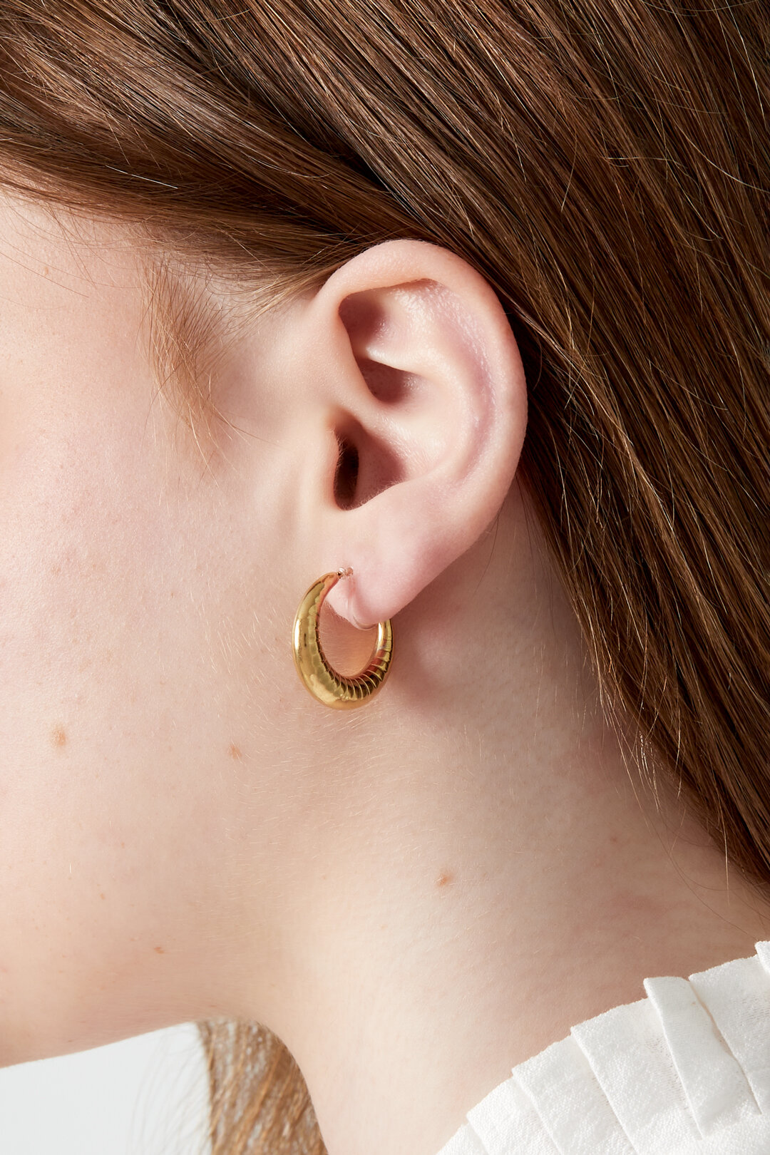 Bold hoop clip Earrings thumbnail 2