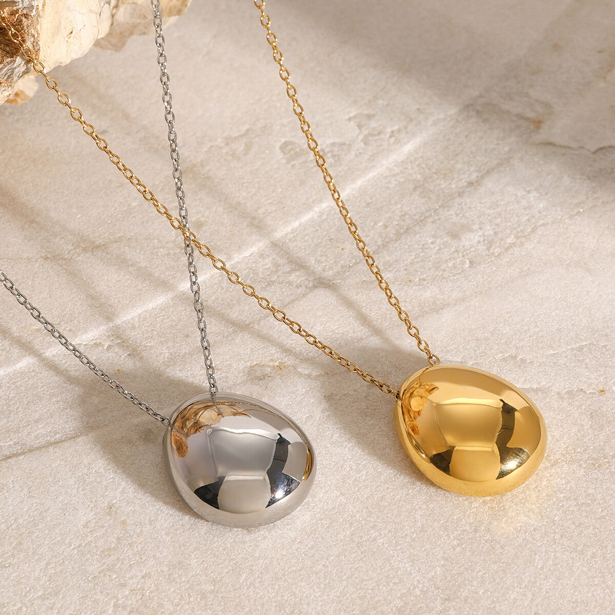 1 piece simple series simple solid color stainless steel gold plated women pendant necklaces thumbnail 4