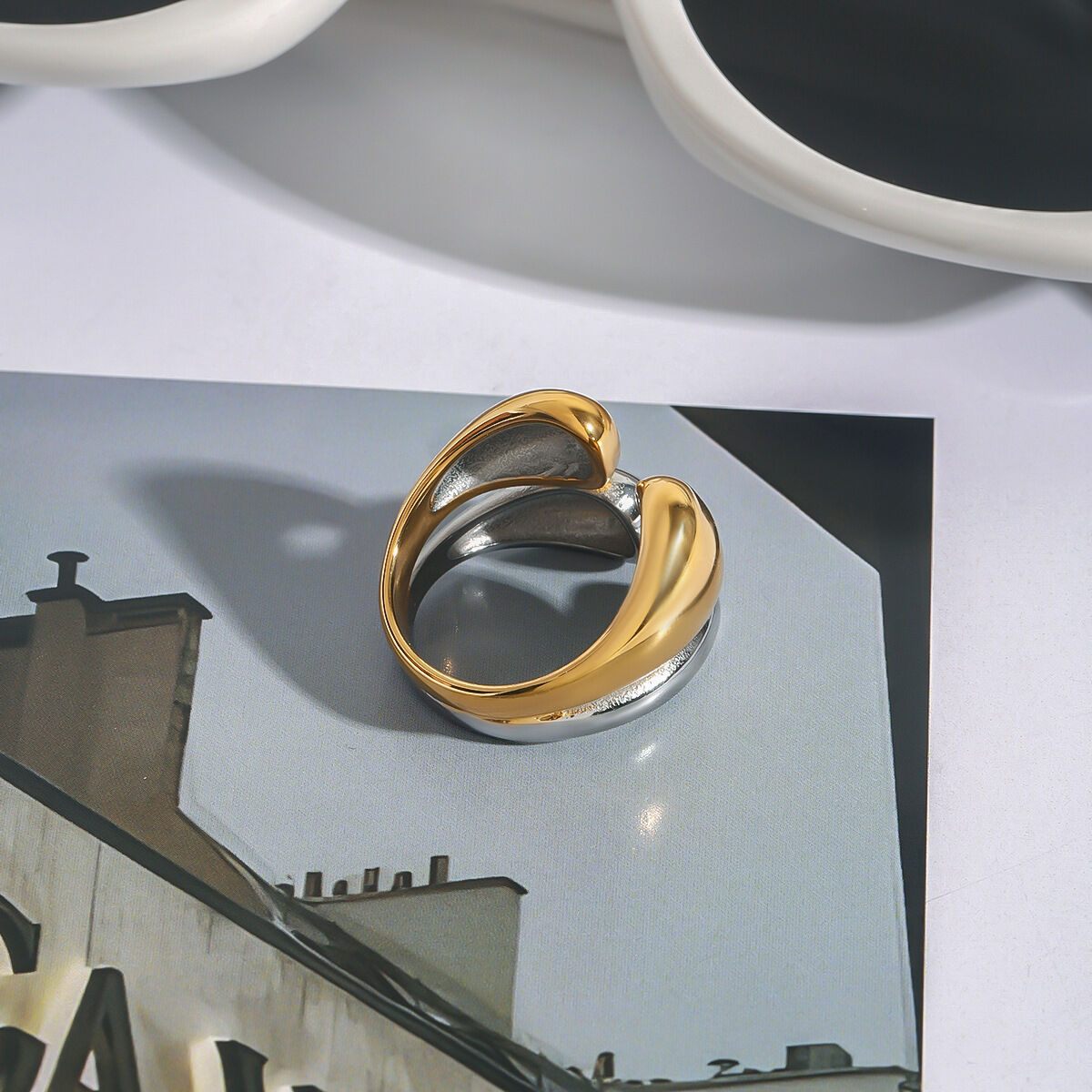 1 Piece Simple Series Fashionable Annular Stainless Steel Waterproof Gold & Silver Color Women's Single Rings thumbnail 9