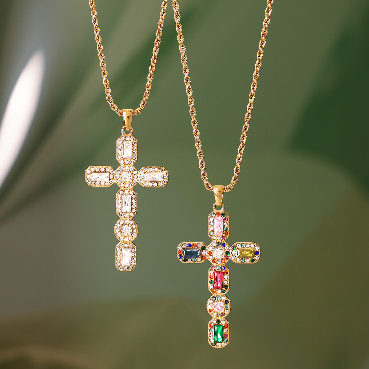 1 Piece Retro Cross Stainless Steel Waterproof Gold Color Women's Pendant Necklaces 2