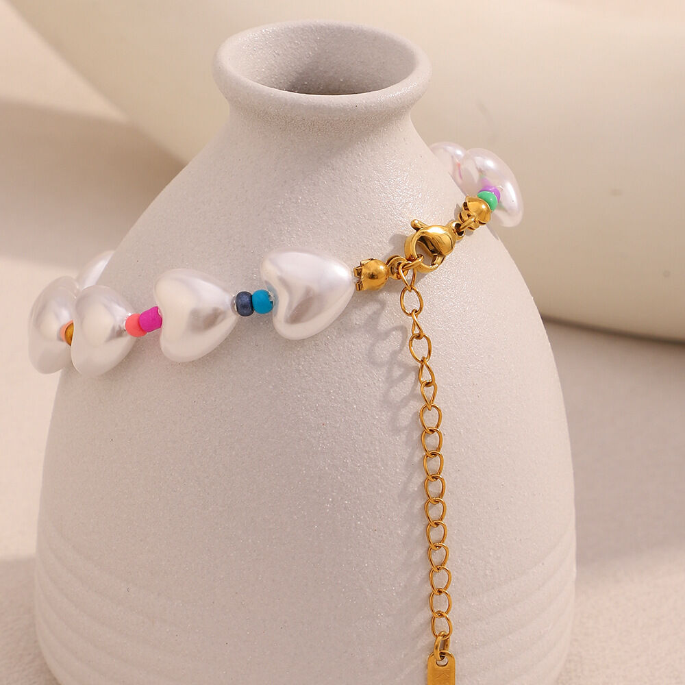 Romantic Series Sweet Heart Acrylic Women's Beaded Necklaces thumbnail 3