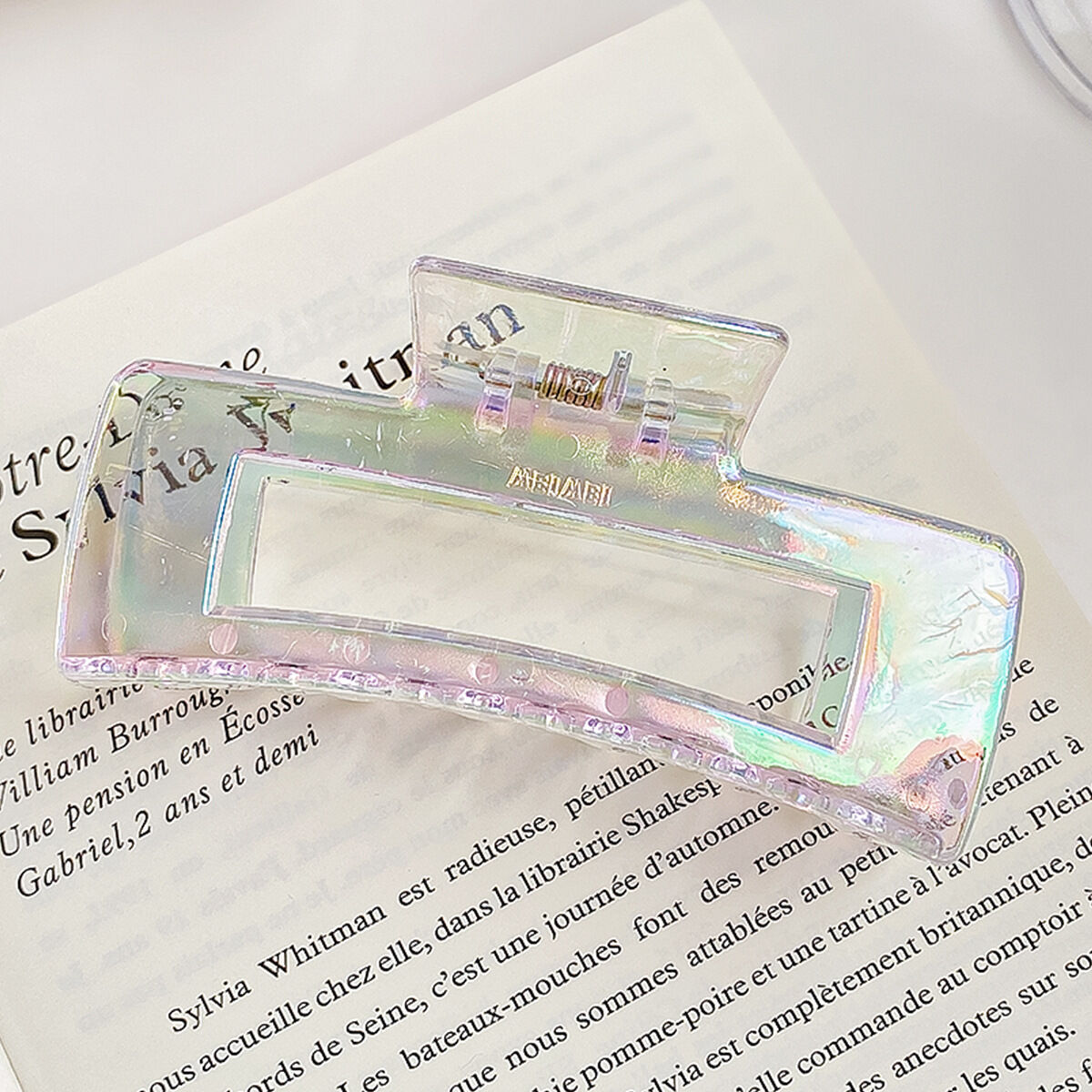 Elegant Simple Colorful Resin Women's Hair Claws - 1