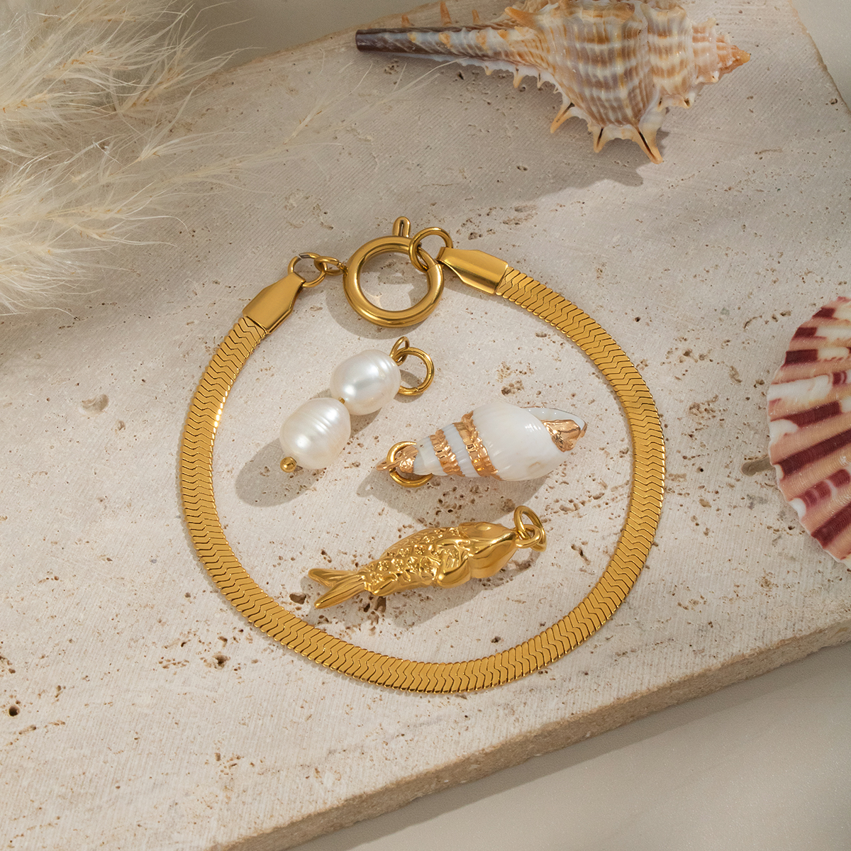 1 Piece  Casual Fish Stainless Steel Waterproof  Gold Color Women's Beaded Bracelets thumbnail 4