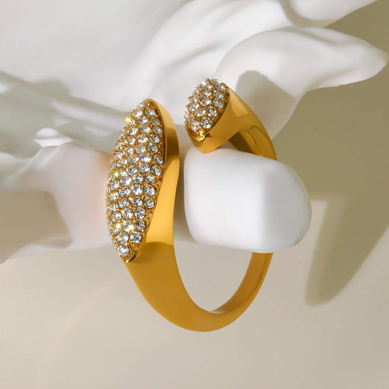 1 Piece Luxurious Shape Stainless Steel Waterproof Gold Color Zircon Women's Gemstone Rings thumbnail 6