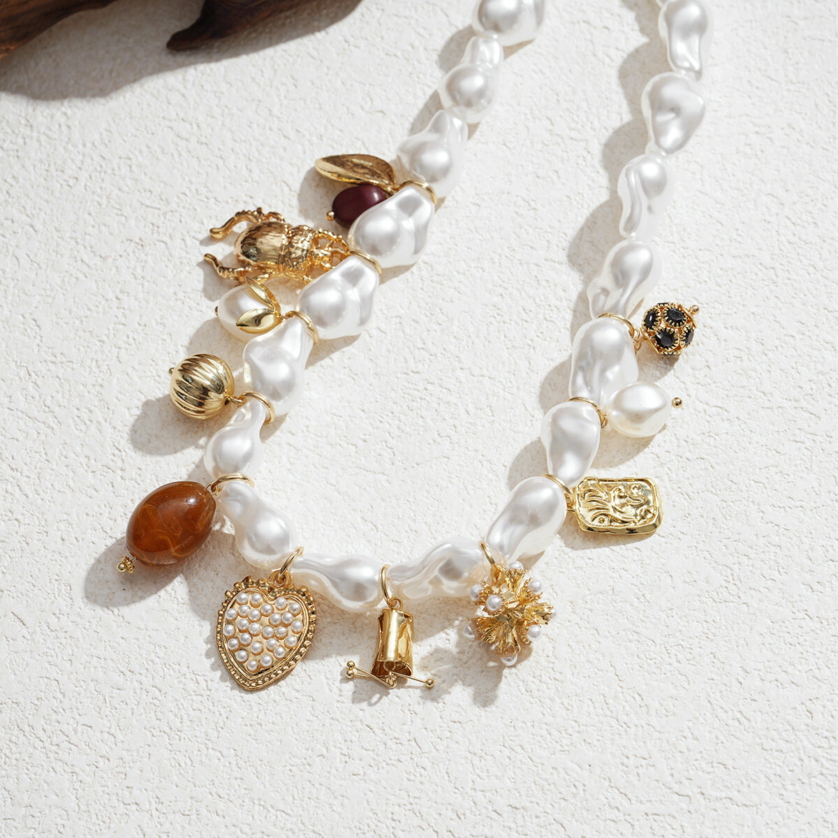 1 Piece Artificial Pearl Heart Pendant Necklace thumbnail 3