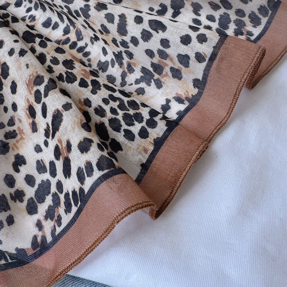 1 Piece Retro Leopard Print Pattern Bandana thumbnail 4