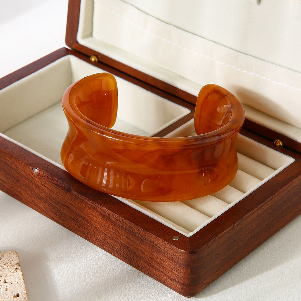 1 Piece Casual Gradient Color Resin Women's Cuff Bracelets thumbnail 4