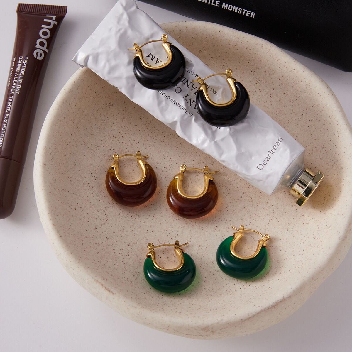 1 Pair Classic Circle Resin Gold Color Women's Hoop Earrings thumbnail 4