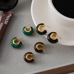 1 Pair Retro Circle Resin Gold Color Women's Hoop Earrings thumbnail 5