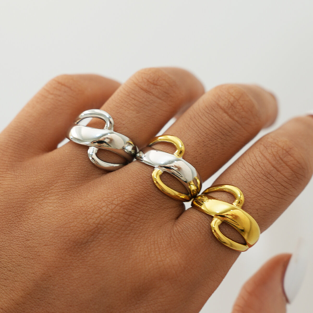 1 Piece Mixed Gold and Silver Colors Stainless Steel Waterproof Women's Statement Rings thumbnail 4