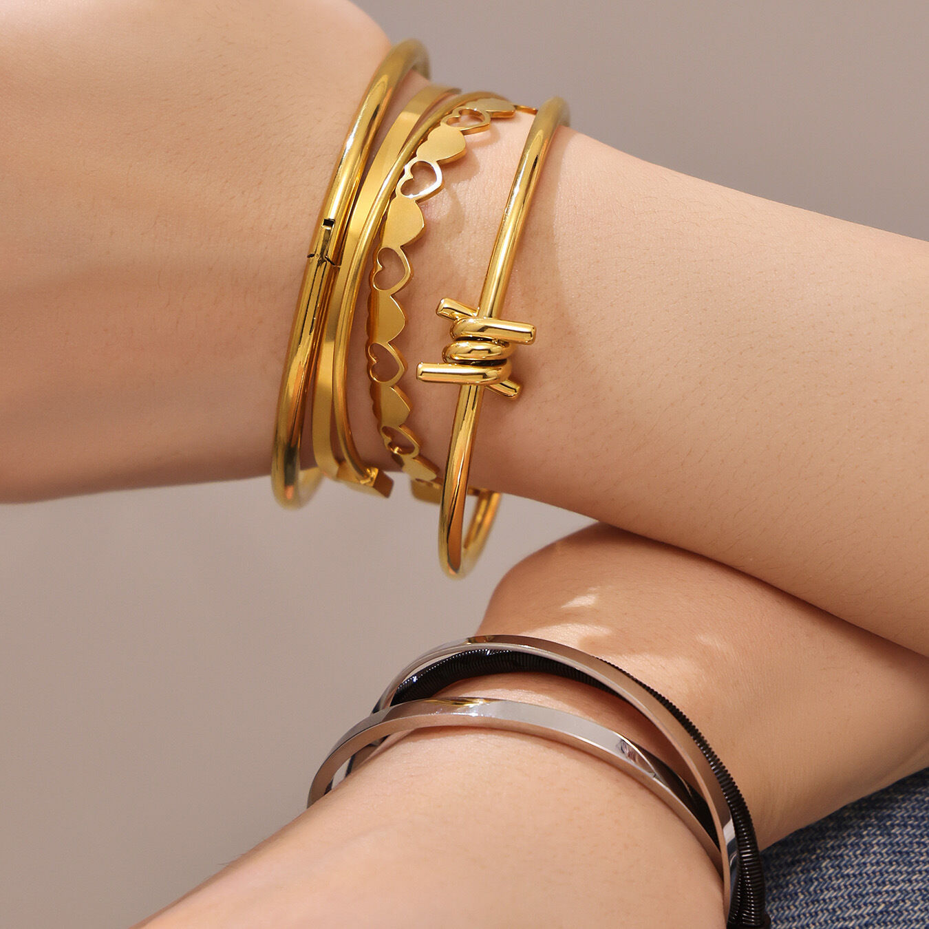 Sleek Irregular Shape Stainless Steel Waterproof&Anti-tarnish Gold Color Women's Cuff Bracelets thumbnail 4