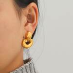 Simple Heart Stainless Steel Waterproof Gold Color Women's Stud Earrings thumbnail 5