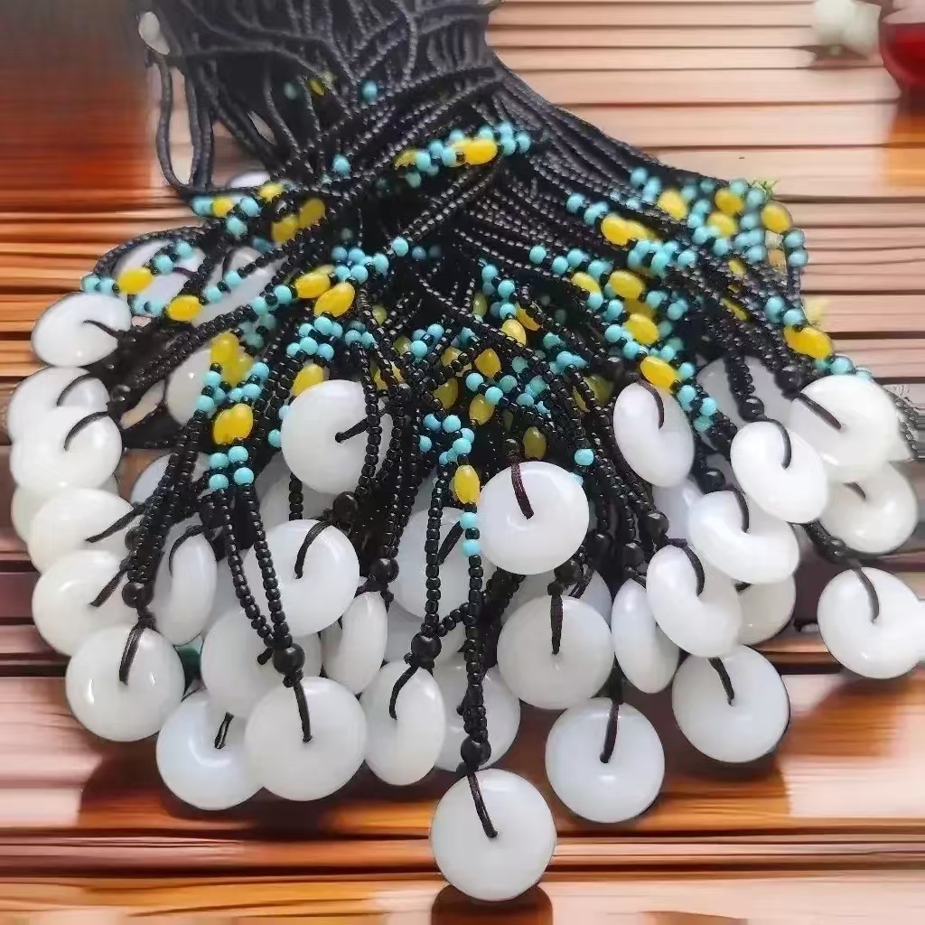 All Fit White Jade Corn Husk Dark Green Light Green White Unisex Basic Necklaces