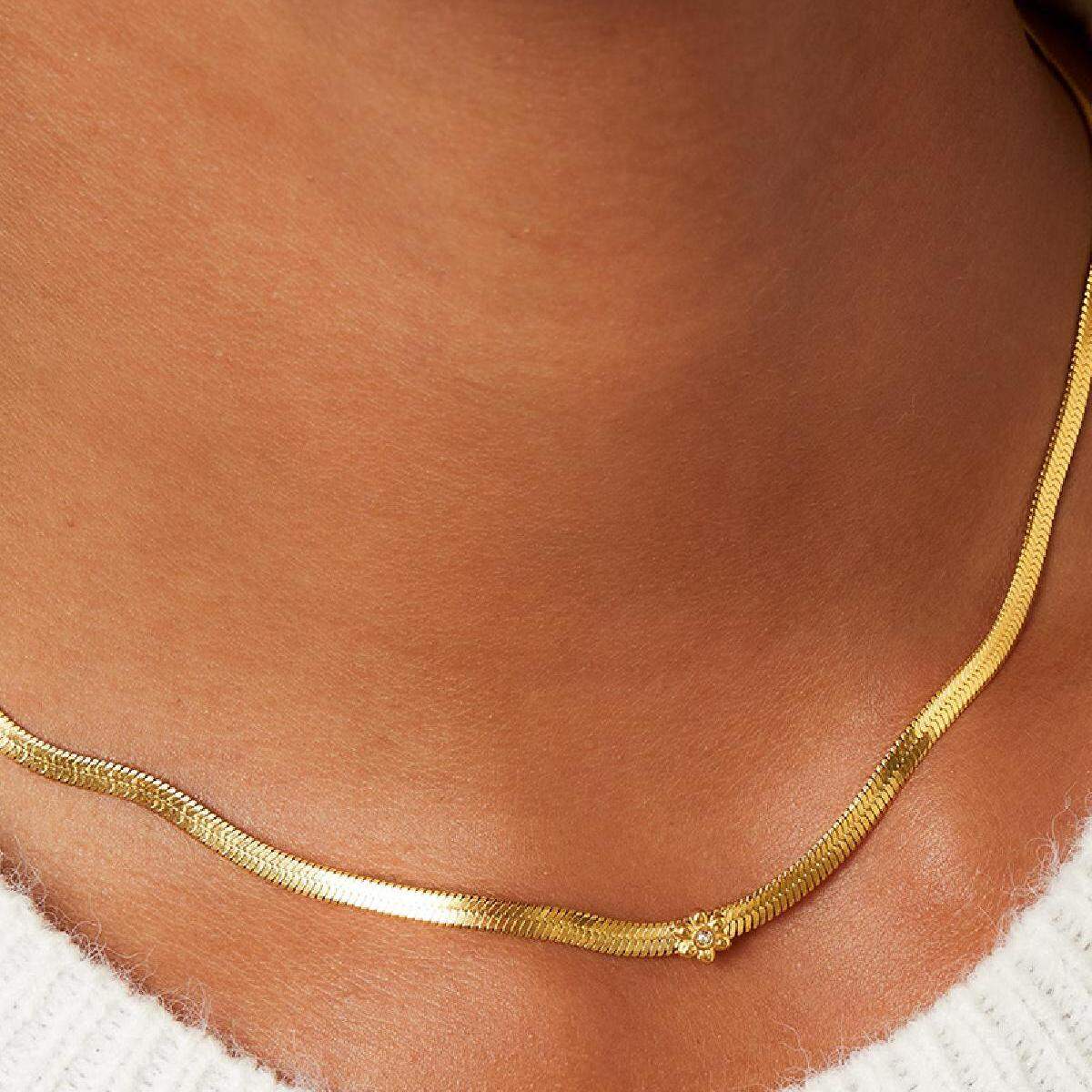 Stainless steel necklace with little flower thumbnail 3