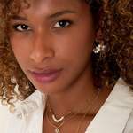 Necklace pearls in the middle thumbnail 3
