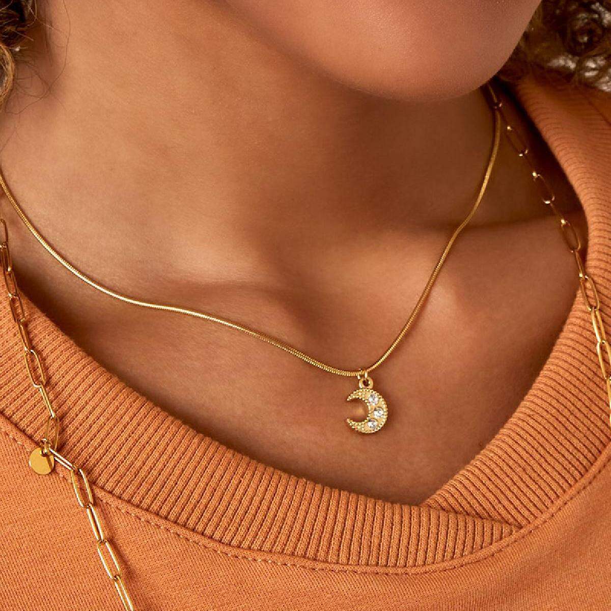 Necklace moon shine thumbnail 4